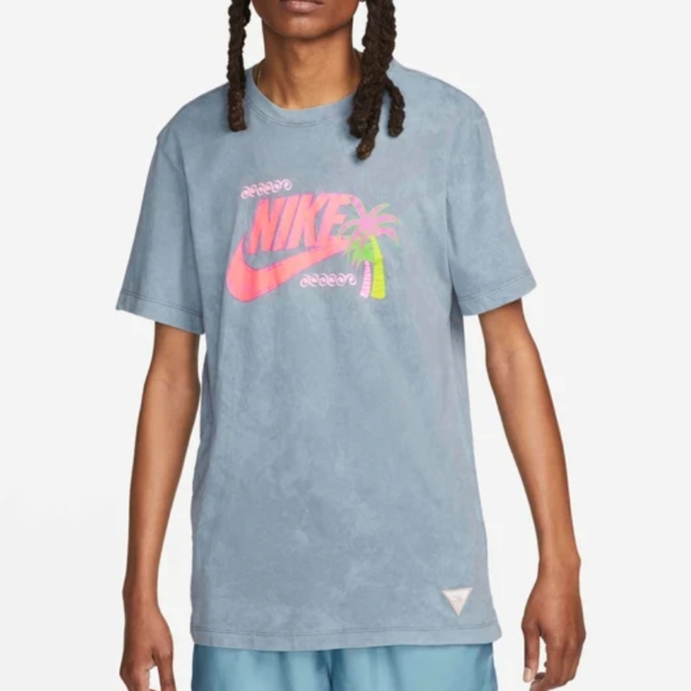 The Nike Tee gray neon pink swoosh logo palm tree short sleeve Men's sz Medium